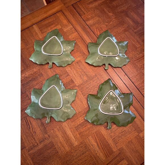 Pottery Barn leaf small plates set of 4 - Picture 2 of 4